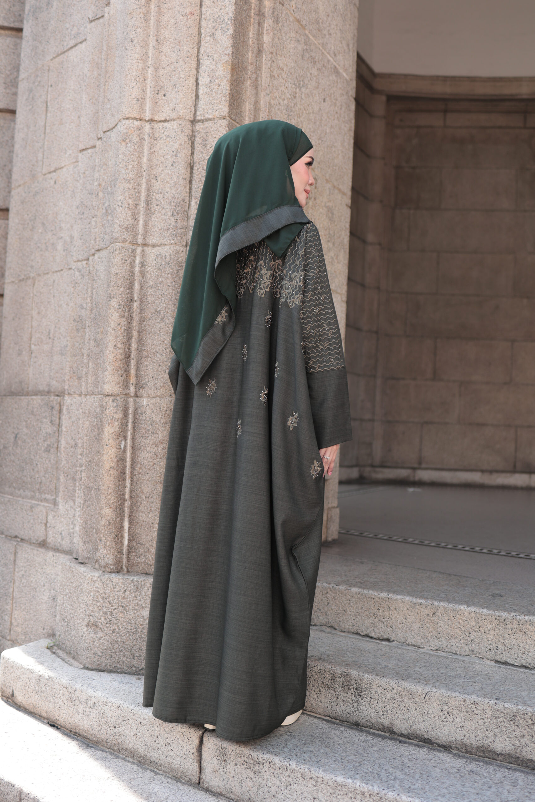 (AS-IS) Deniz in Dark Olive - Image 5