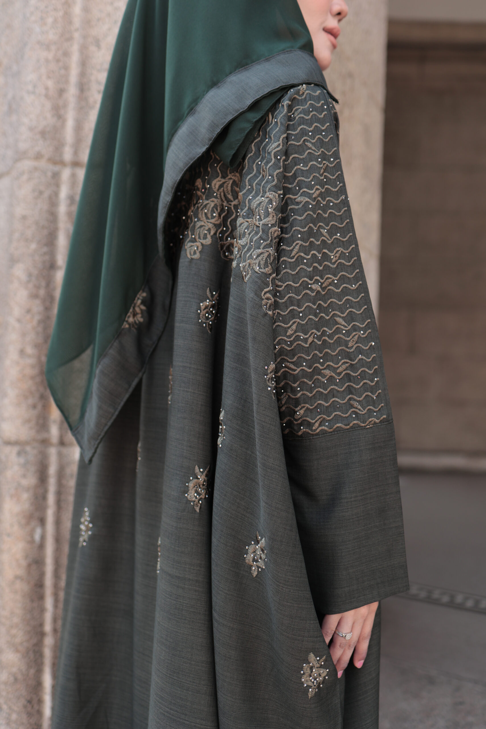 (AS-IS) Deniz in Dark Olive - Image 4