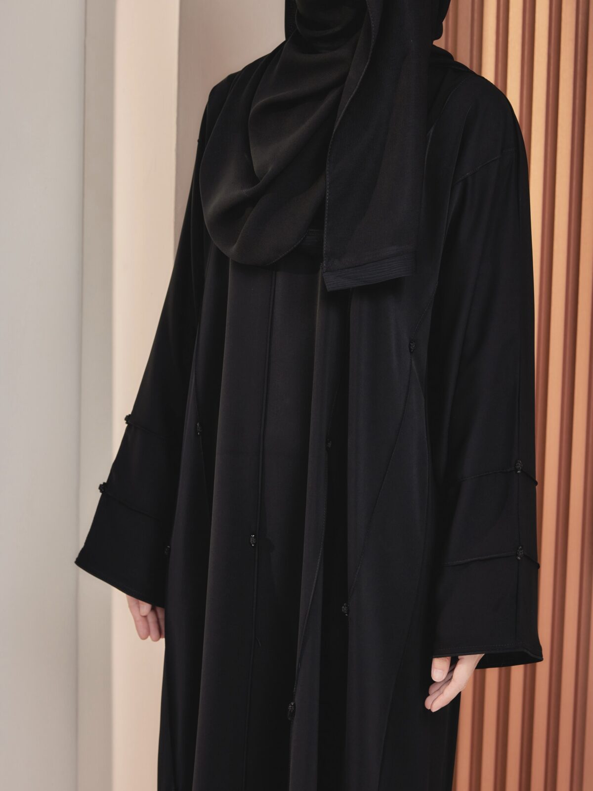 Daisy in Black