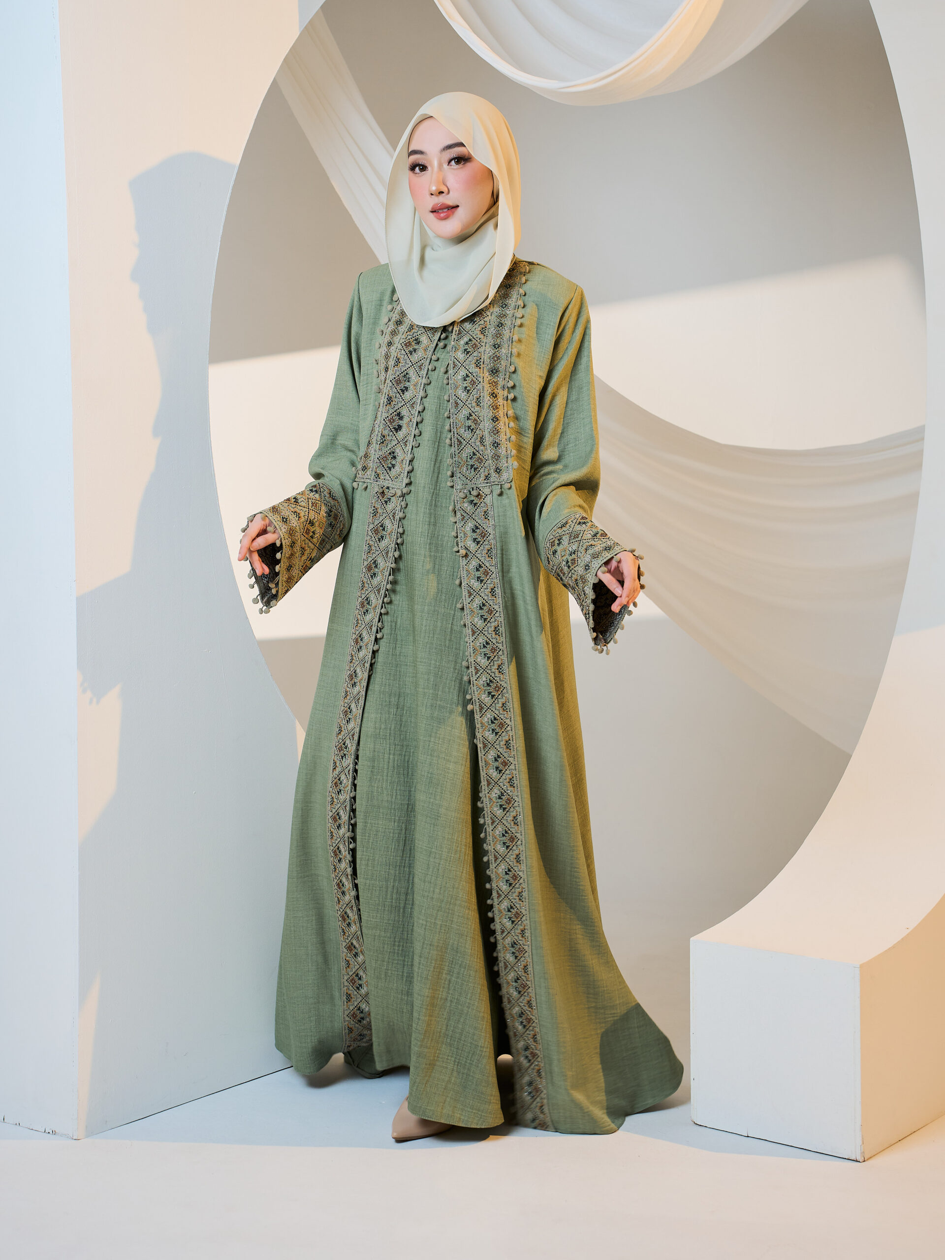 Amasya in Sage Green - Image 4