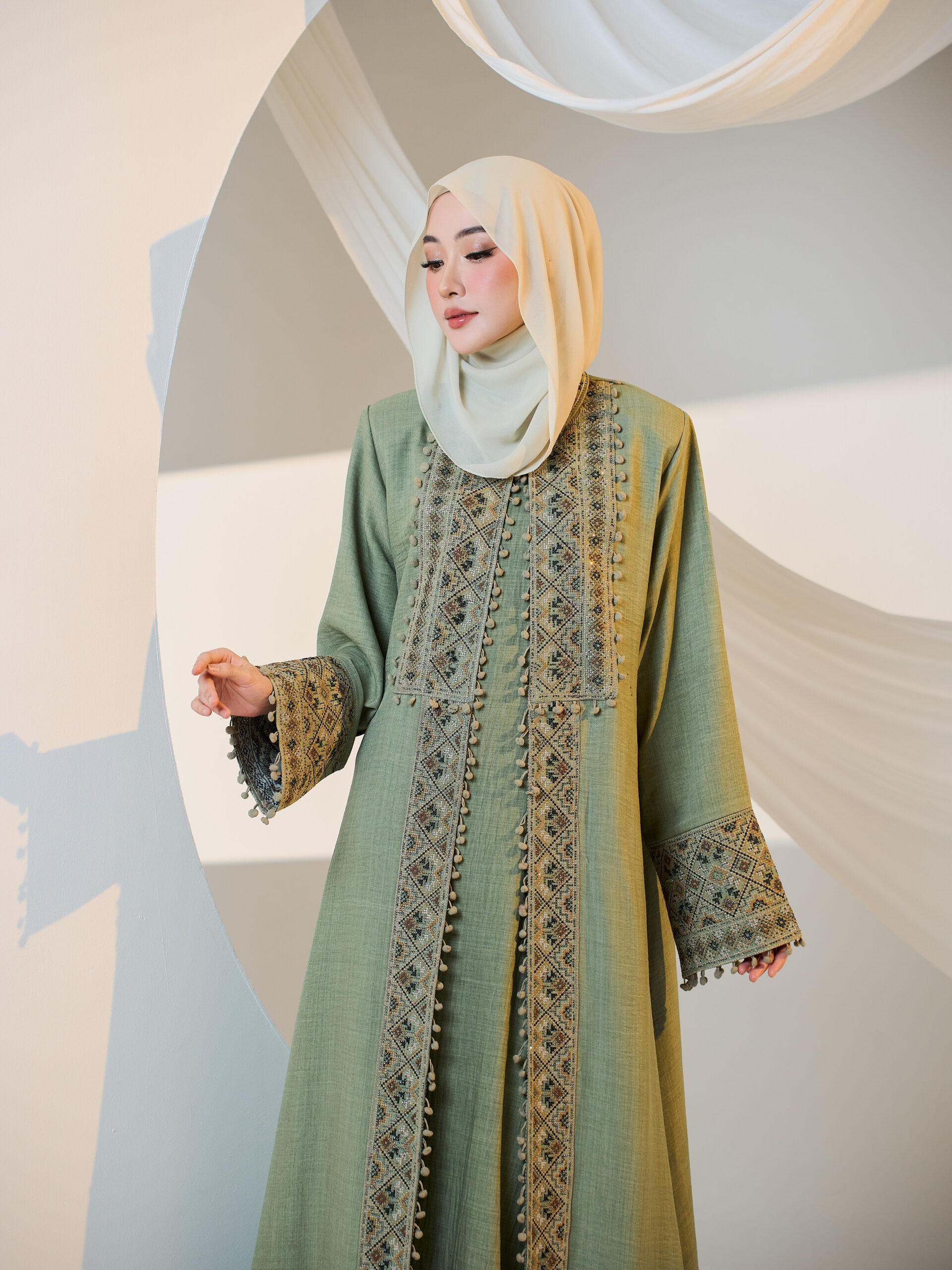 Amasya in Sage Green - Image 3