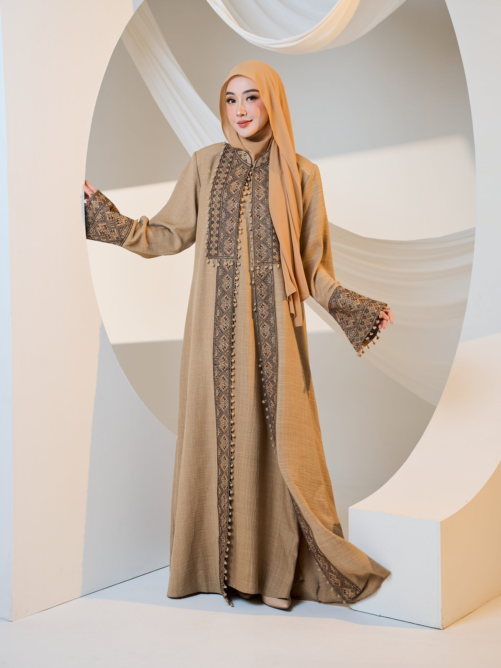 Amasya in Champagne Beige - Image 6