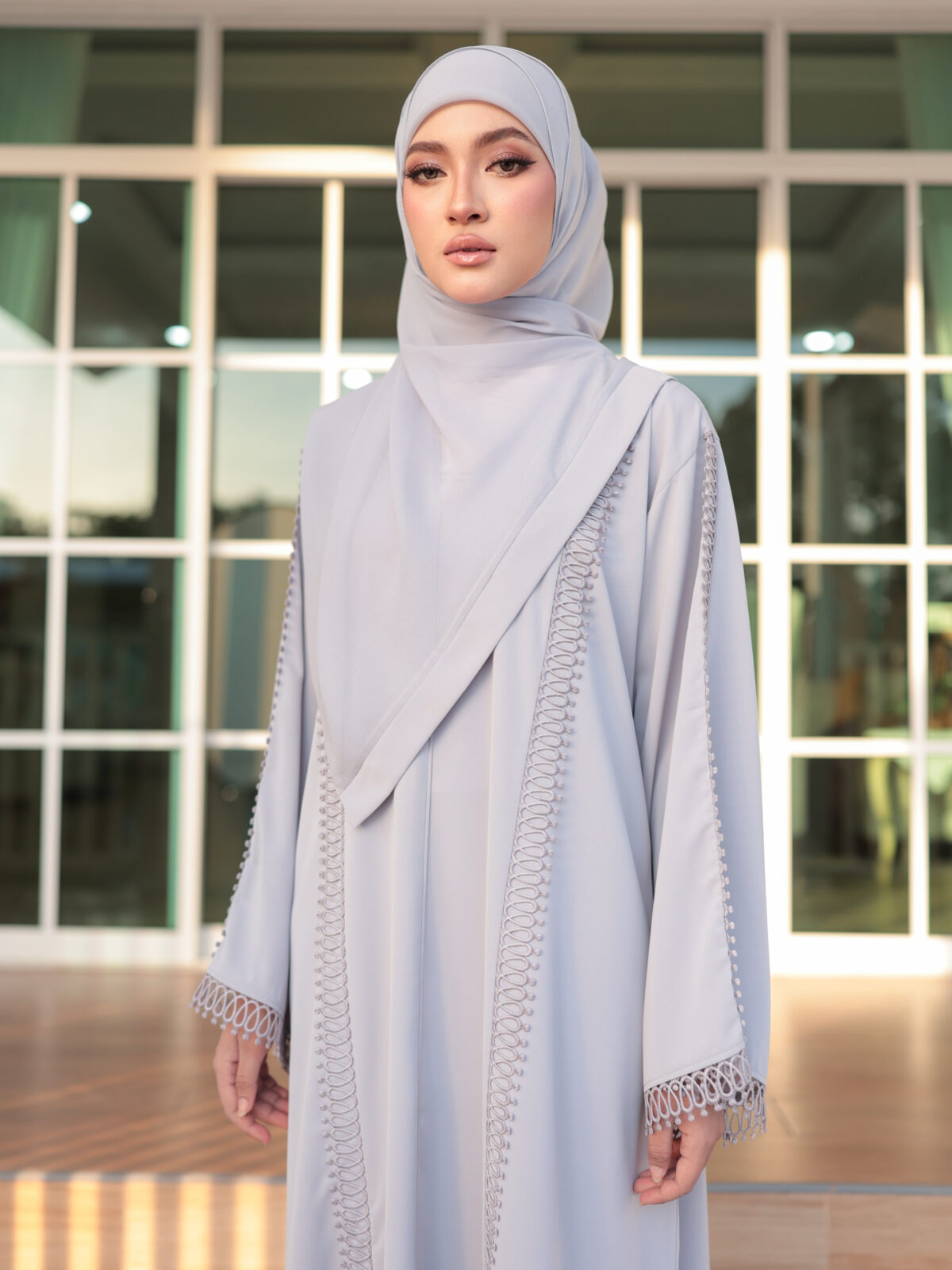 Lumi Lace in Silver Grey