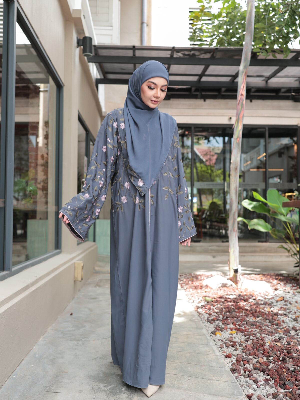 Douma Classic in Grey