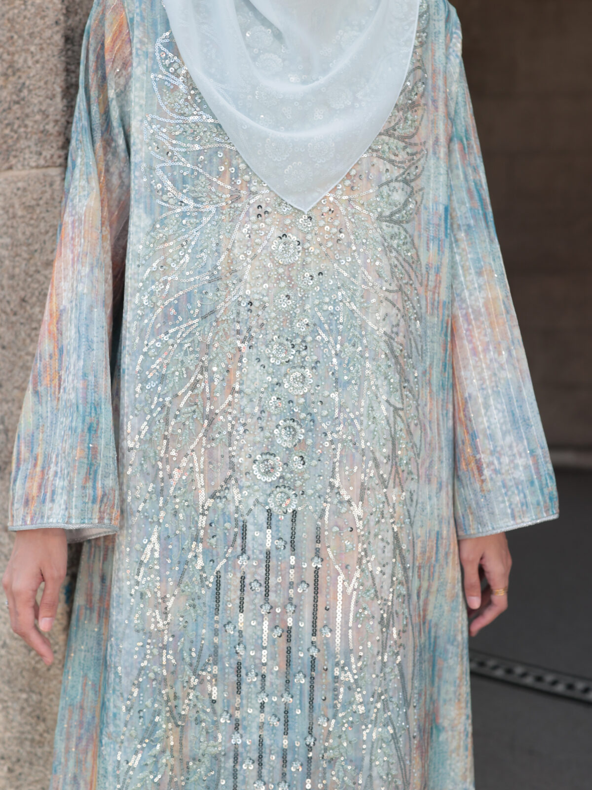 (PRE-ORDER) Aurora Jalabiya – Gradient Blue