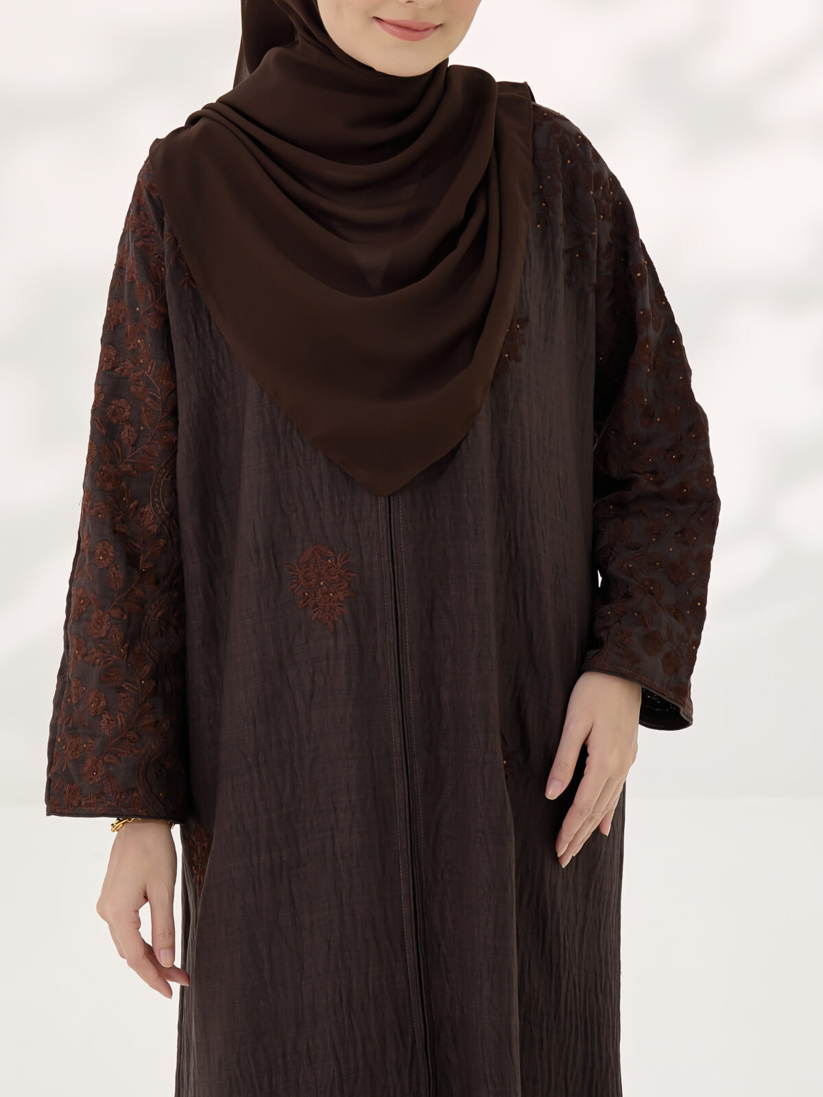 Dania Classic in Rich Brown