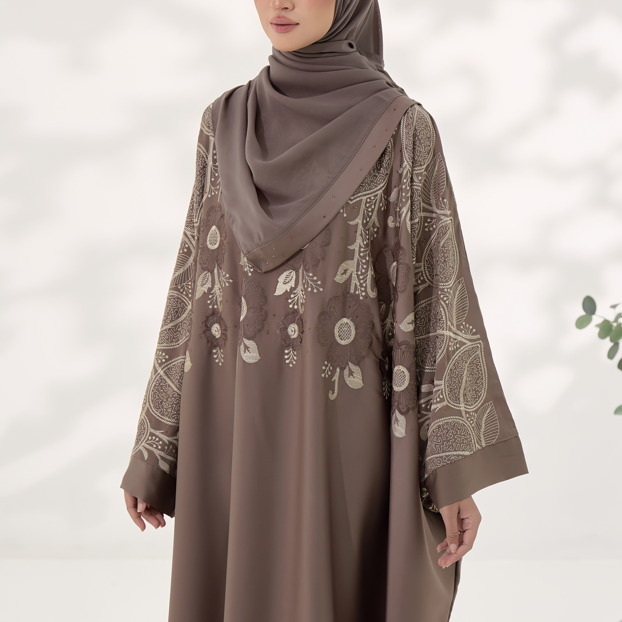Dahlia in Dark Brown - Image 2