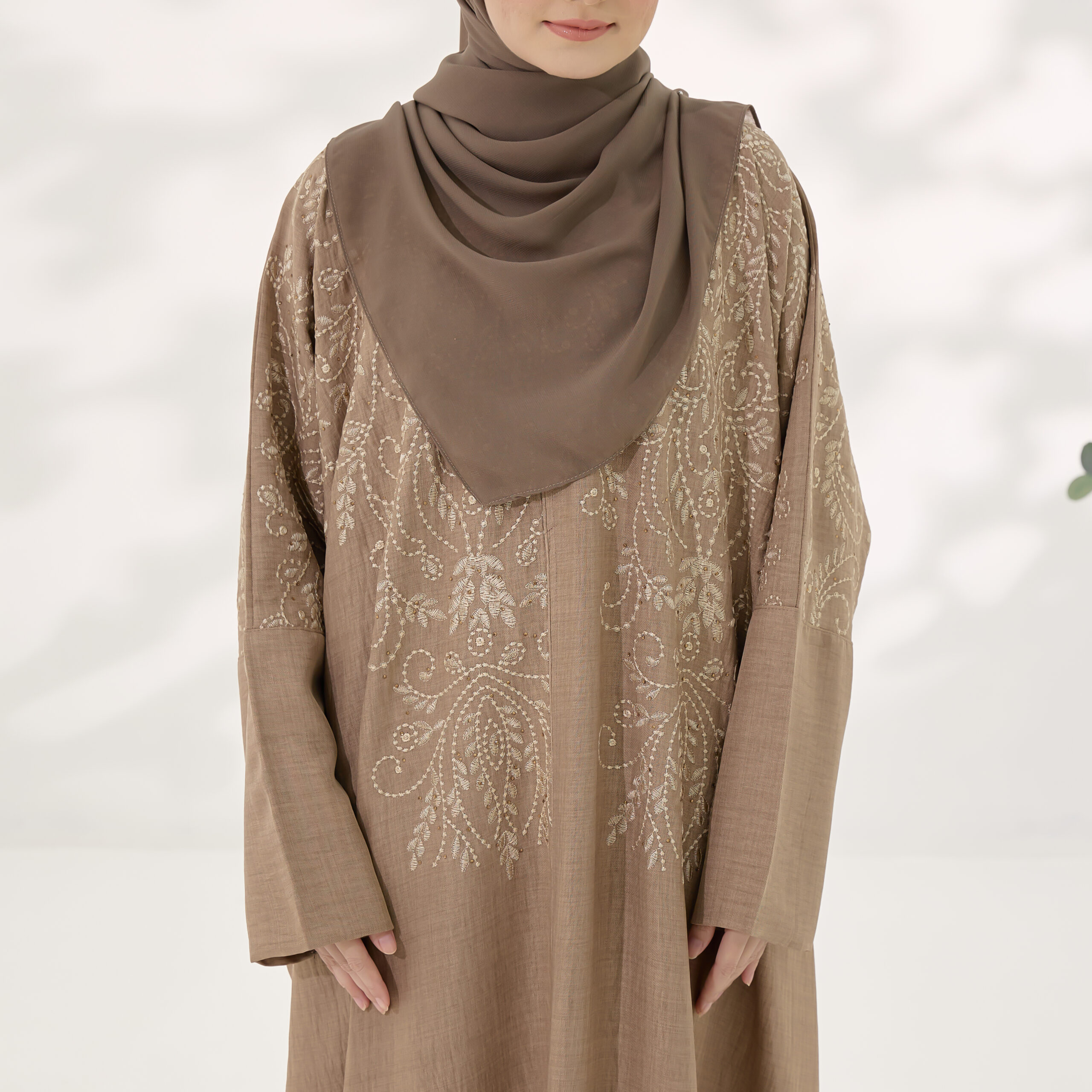 Damask in Camel Brown - Image 2