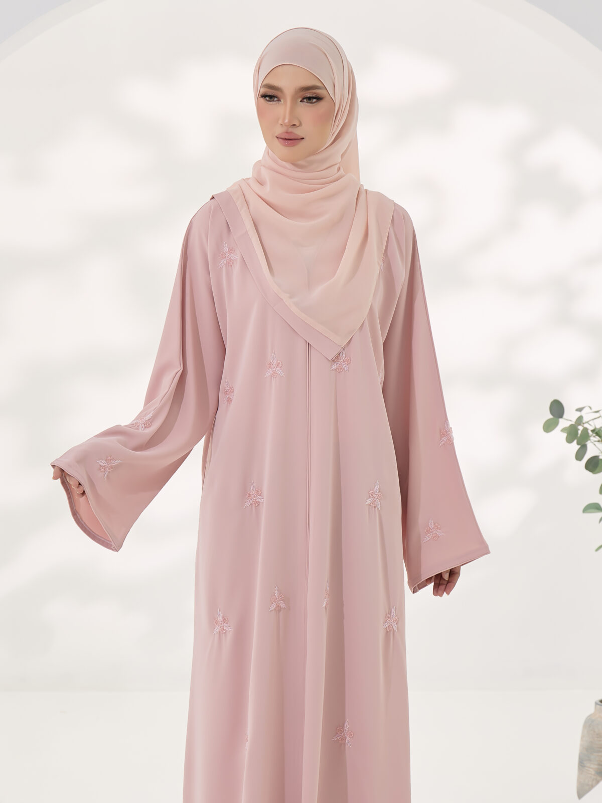 Iris in Soft Pink