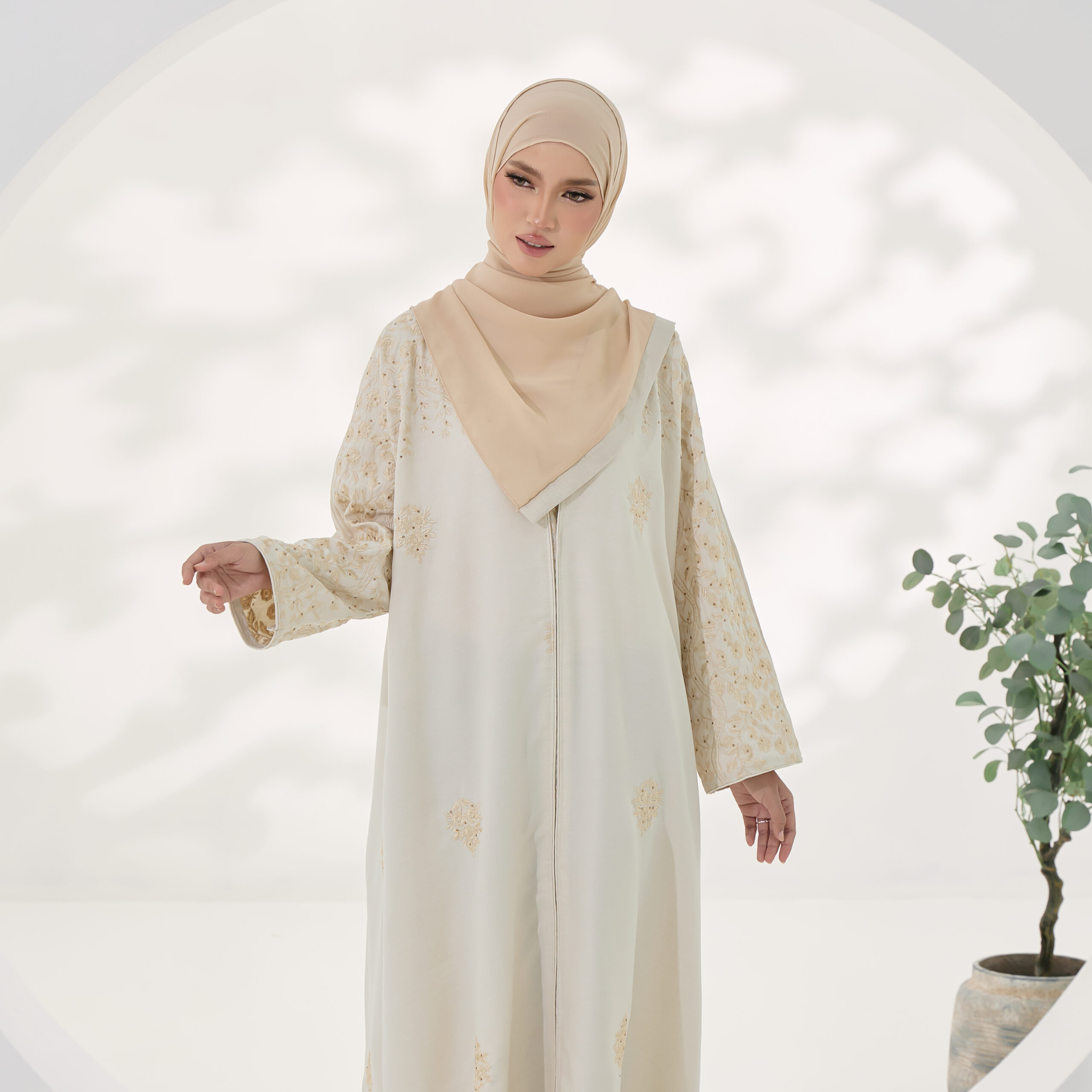 Dania Classic in Cream - Image 4