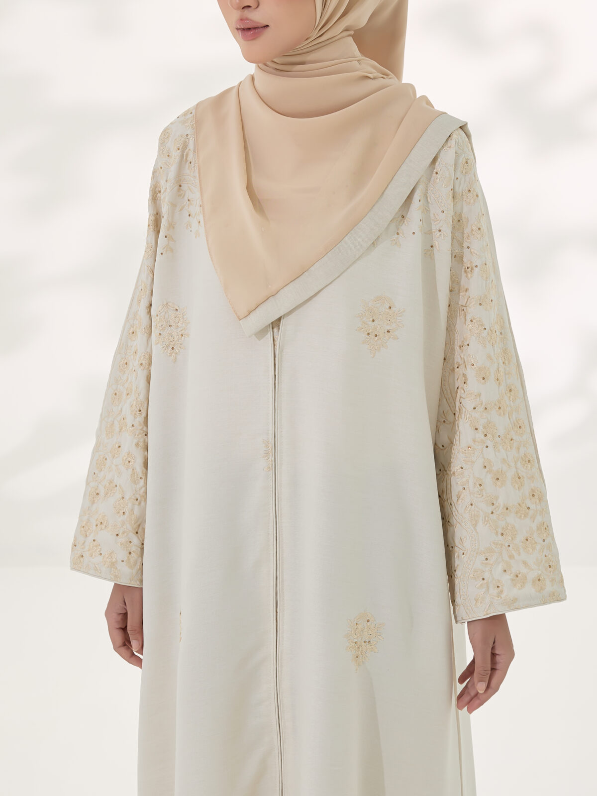 Dania Classic in Cream