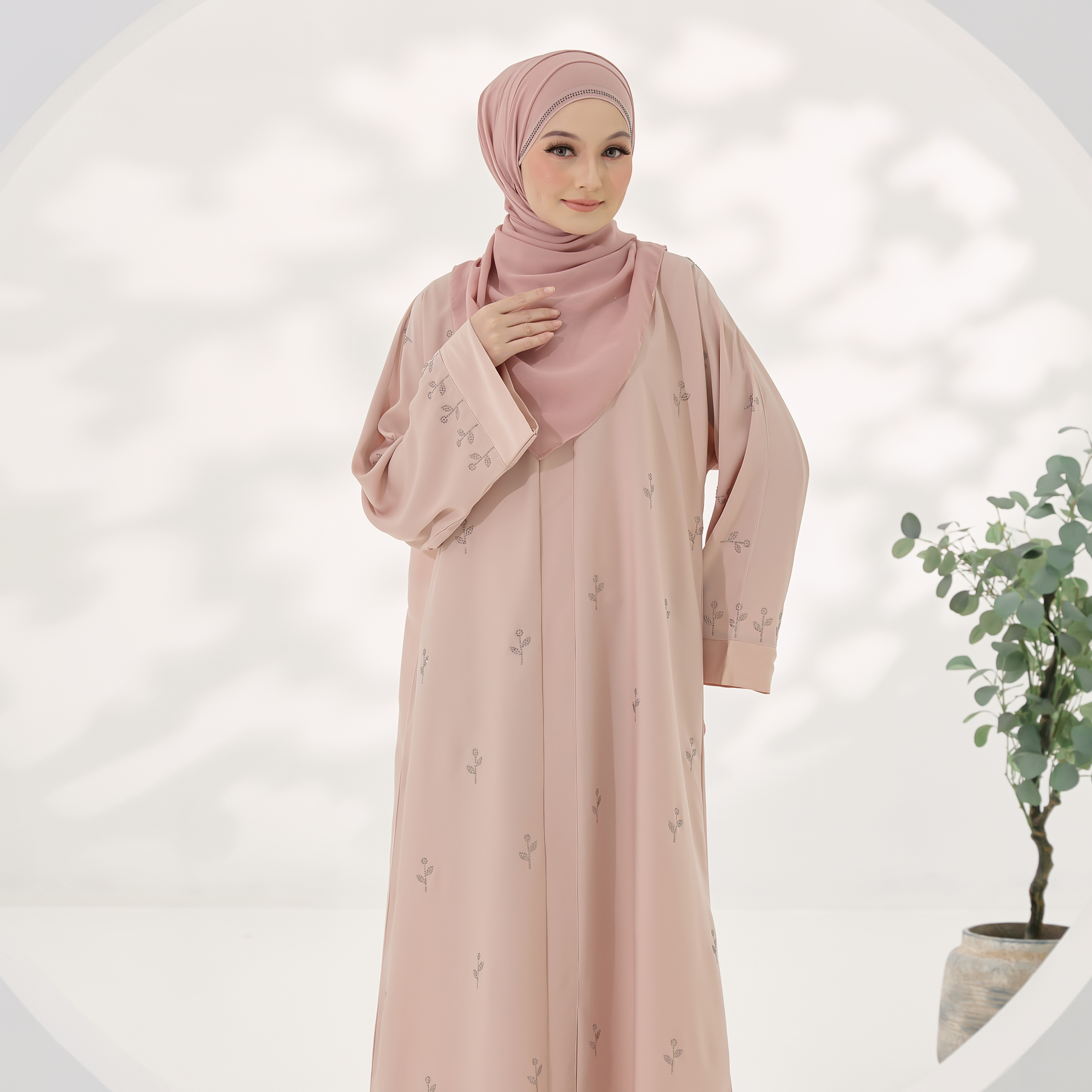 Camelia in Soft Pink - Image 4