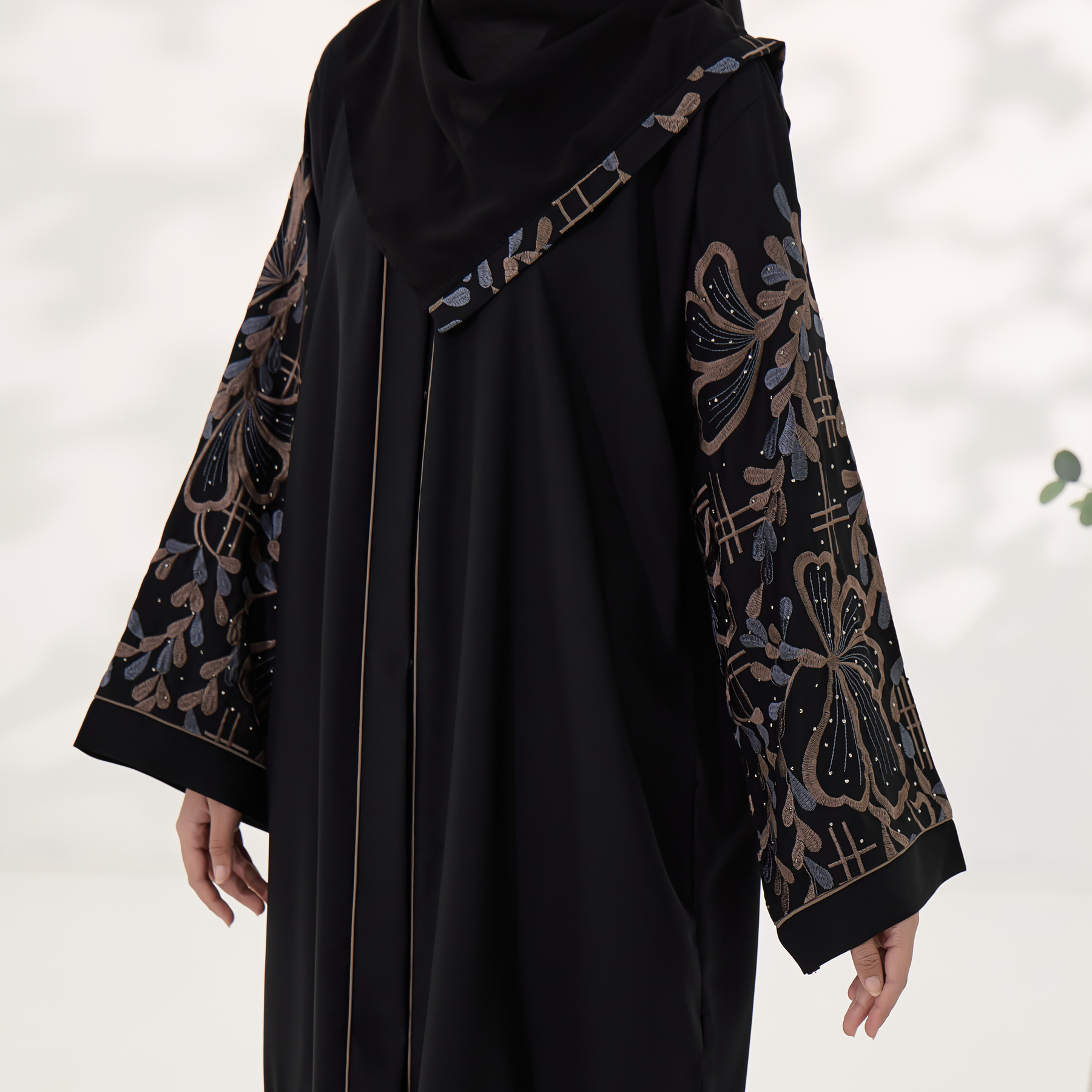 Aurelia - Image 2