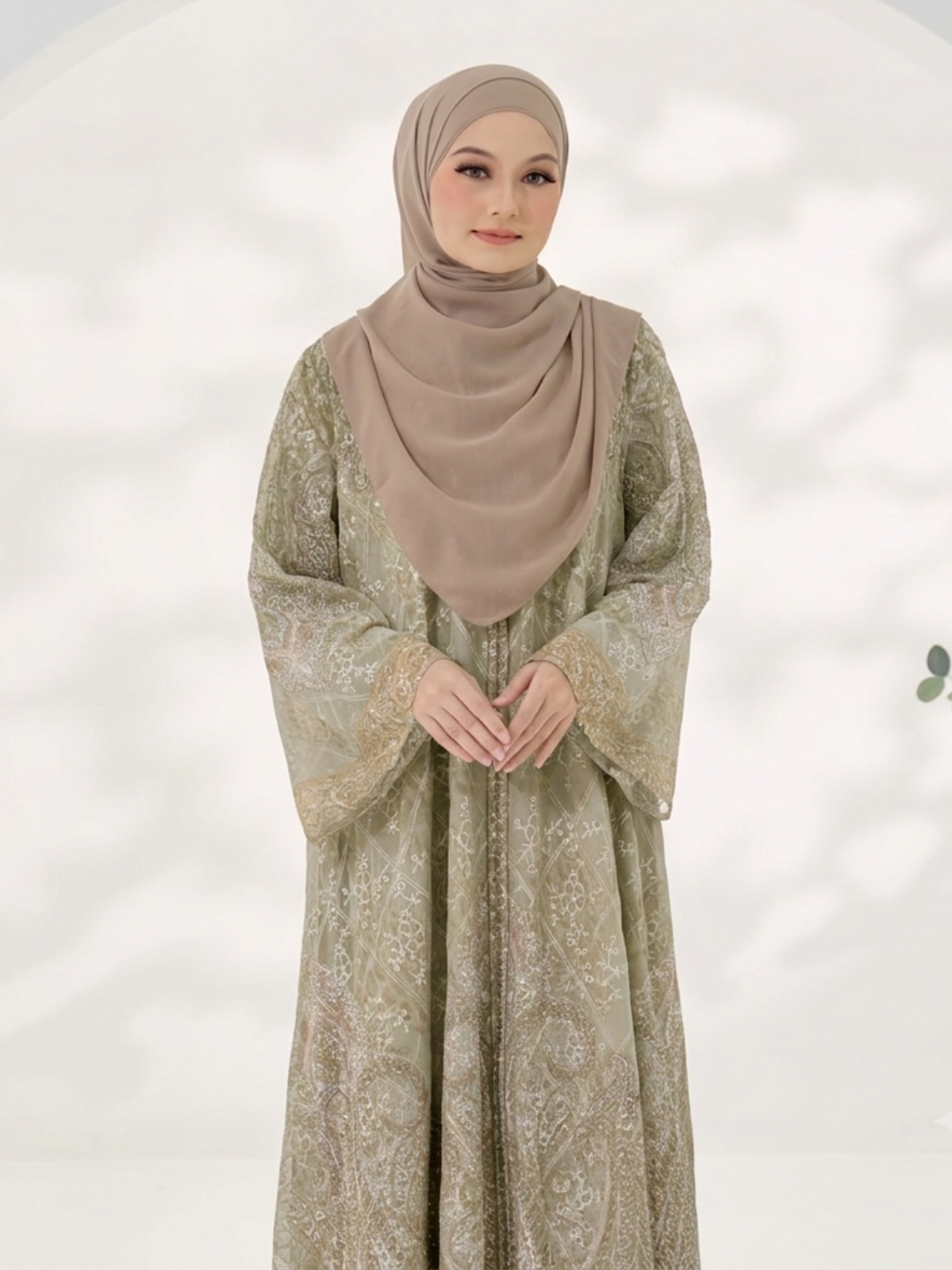 Elyse Jalabiya – Champagne Haze